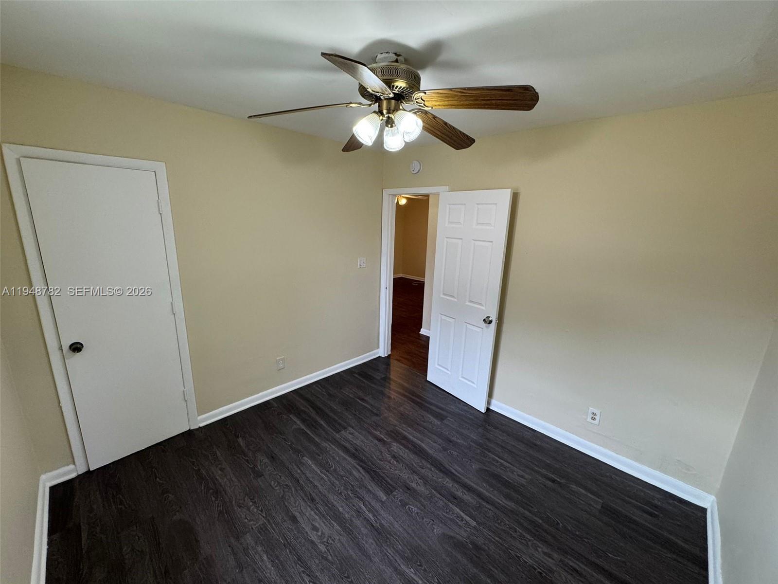 LAUDERDALE HOMESITES - Residential Income