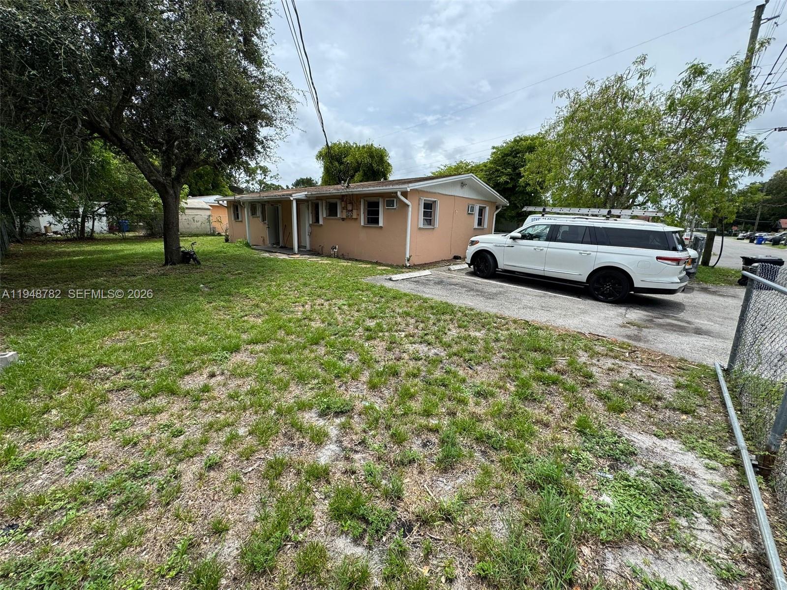 LAUDERDALE HOMESITES - Residential Income