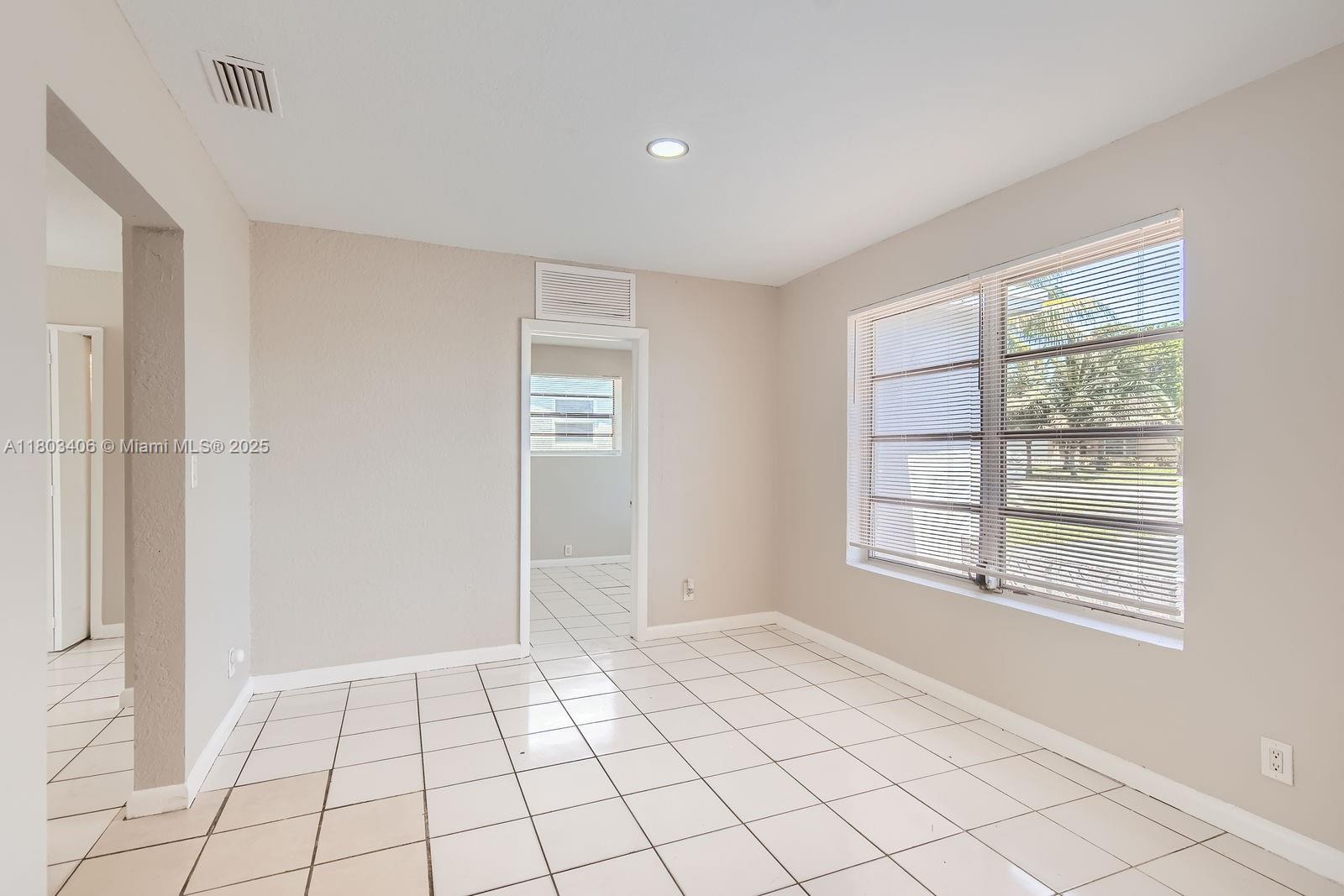 ORIOLE ESTATES SEC 8 - Residential