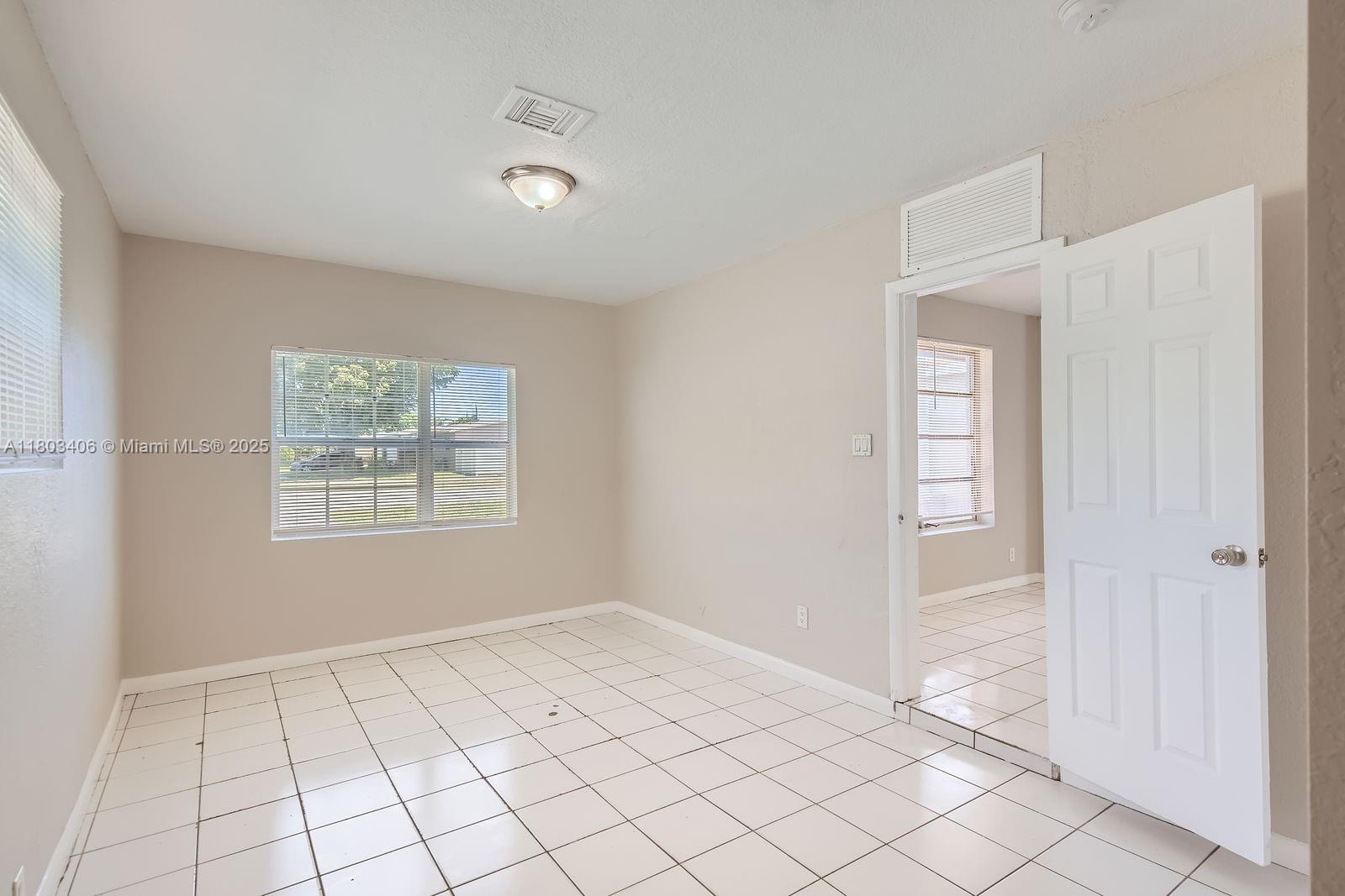 ORIOLE ESTATES SEC 8 - Residential