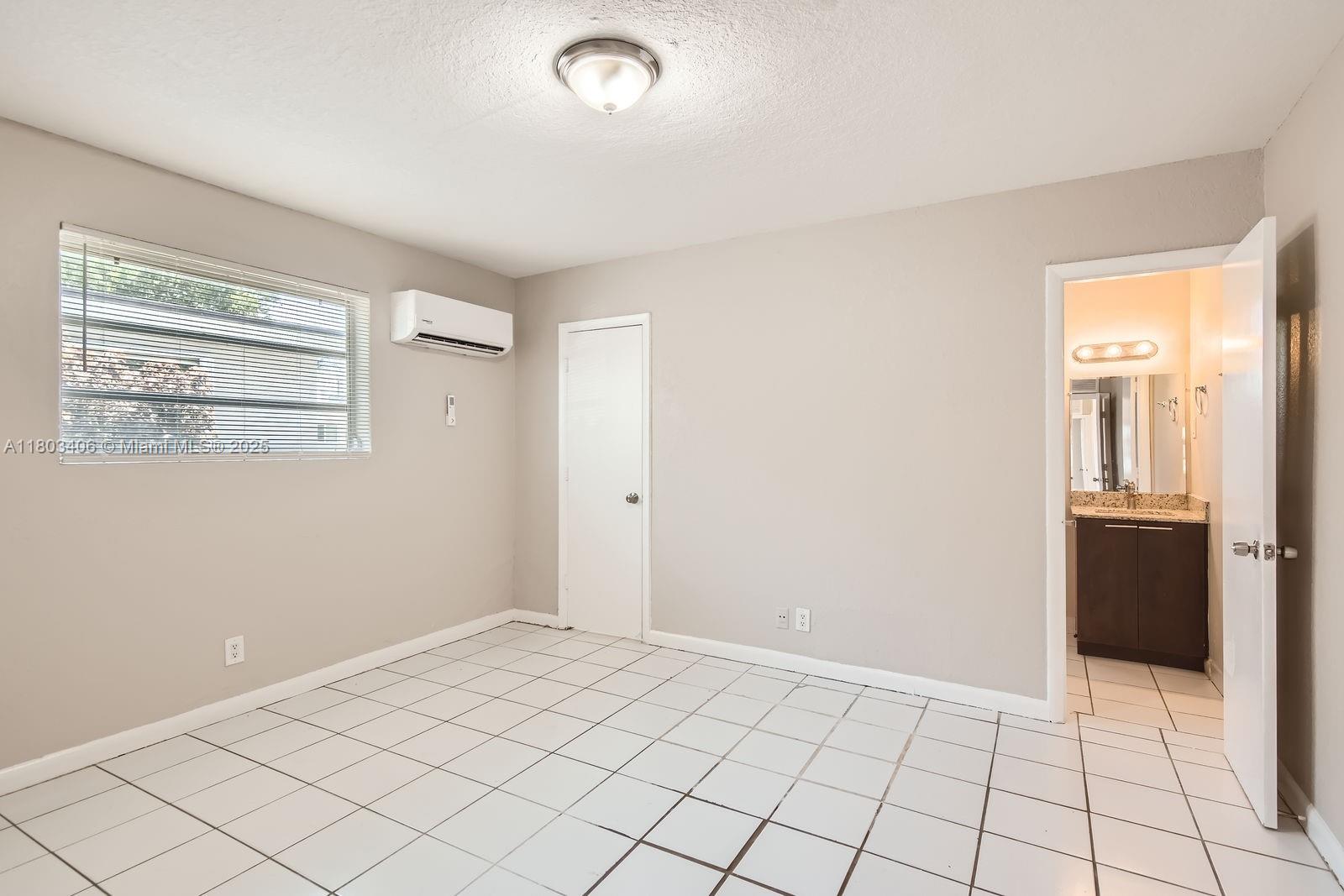 ORIOLE ESTATES SEC 8 - Residential