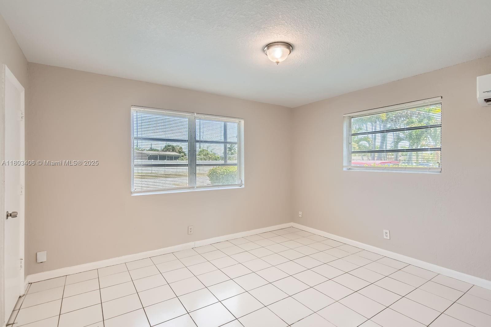 ORIOLE ESTATES SEC 8 - Residential