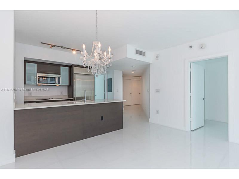 500 Brickell Av 2910, Miami, Broward County, Florida - 2 Bedrooms  
2 Bathrooms - 