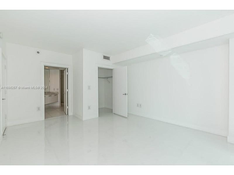 500 BRICKELL EAST - Residential