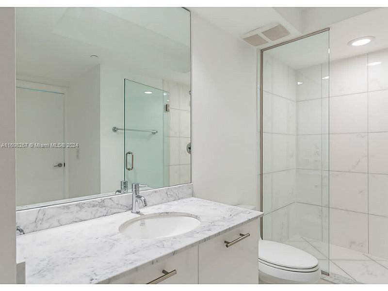 500 BRICKELL EAST - Residential