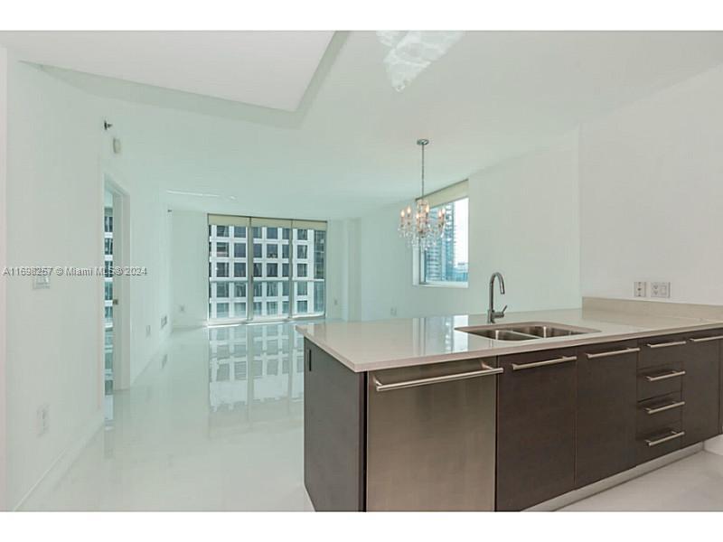 500 BRICKELL EAST - Residential