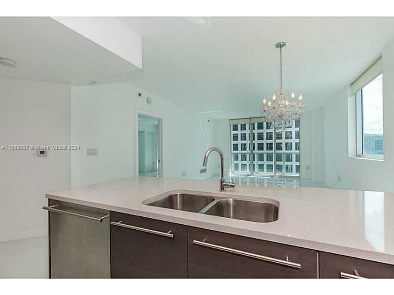 500 BRICKELL EAST - Residential