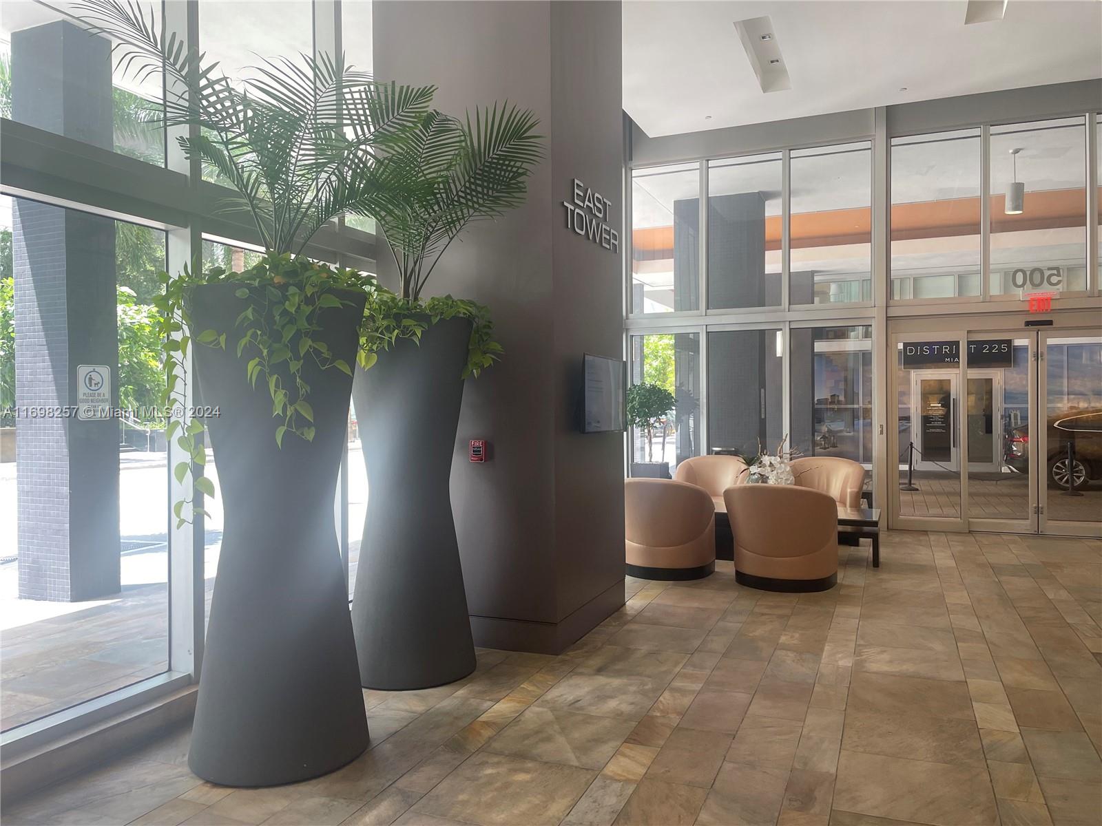 500 BRICKELL EAST - Residential