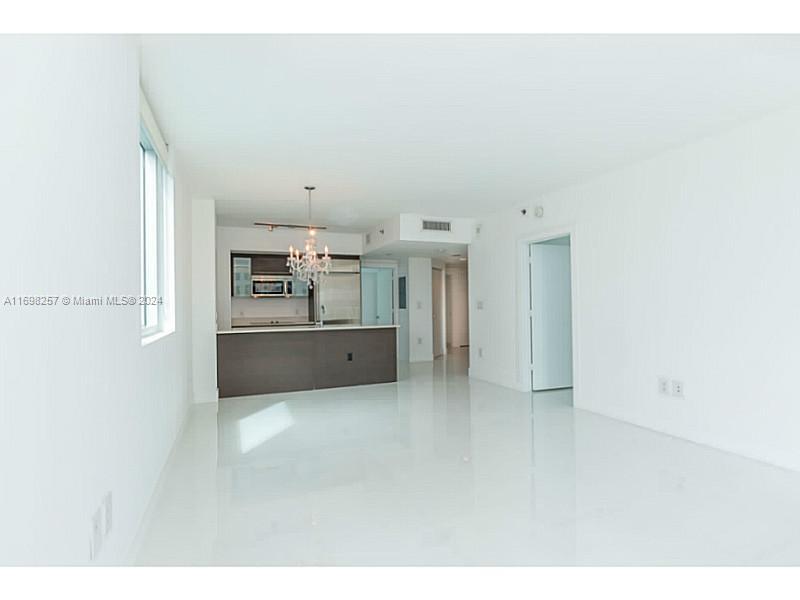 500 BRICKELL EAST - Residential