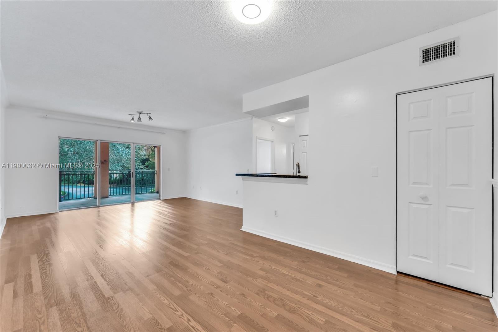 AVENTINE AT MIRAMAR CONDO - Residential Lease