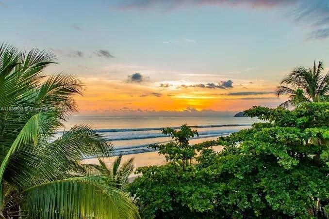 PLAYA HERMOSA