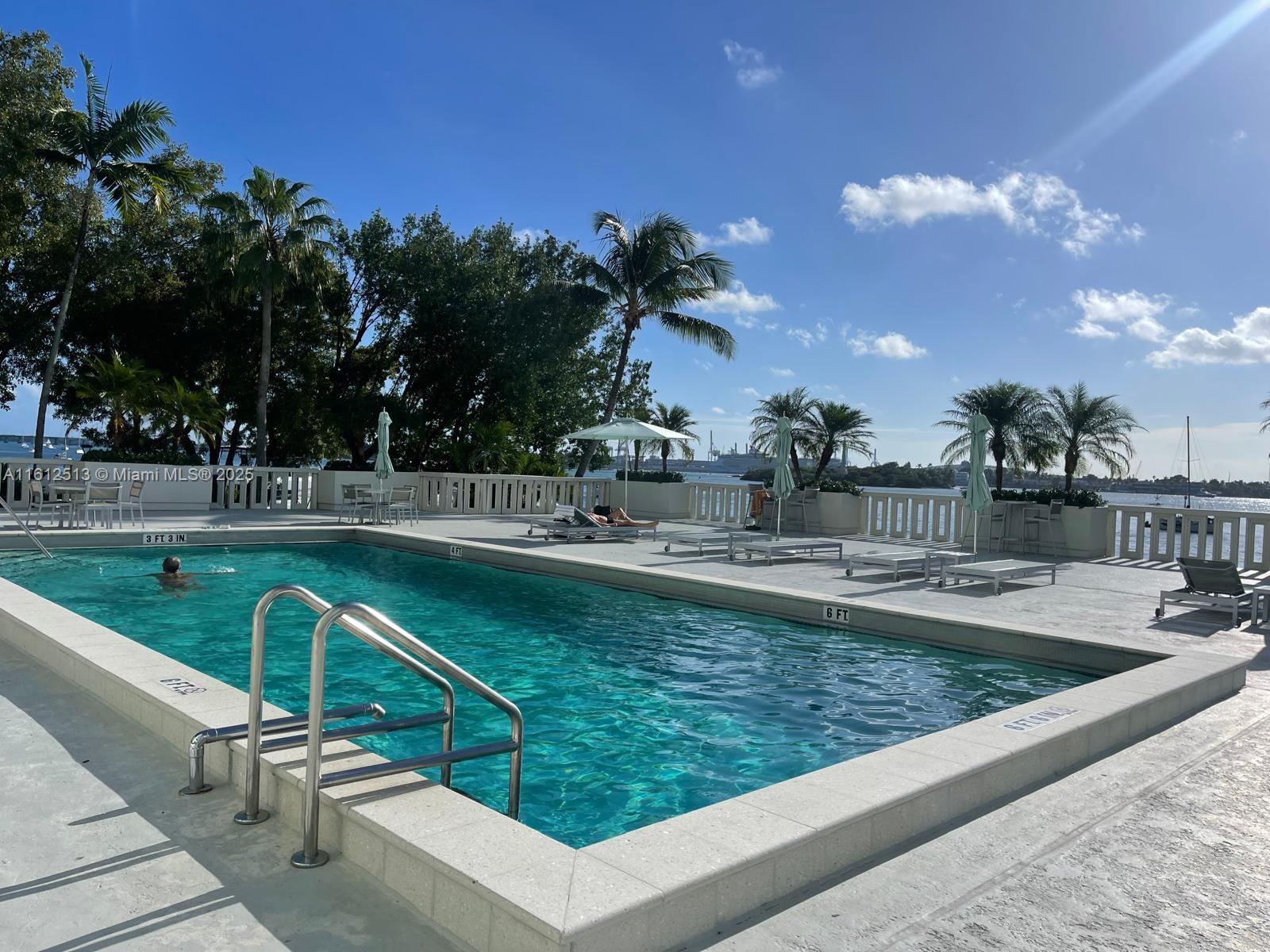ISLAND TERRACE CONDO - Residential
