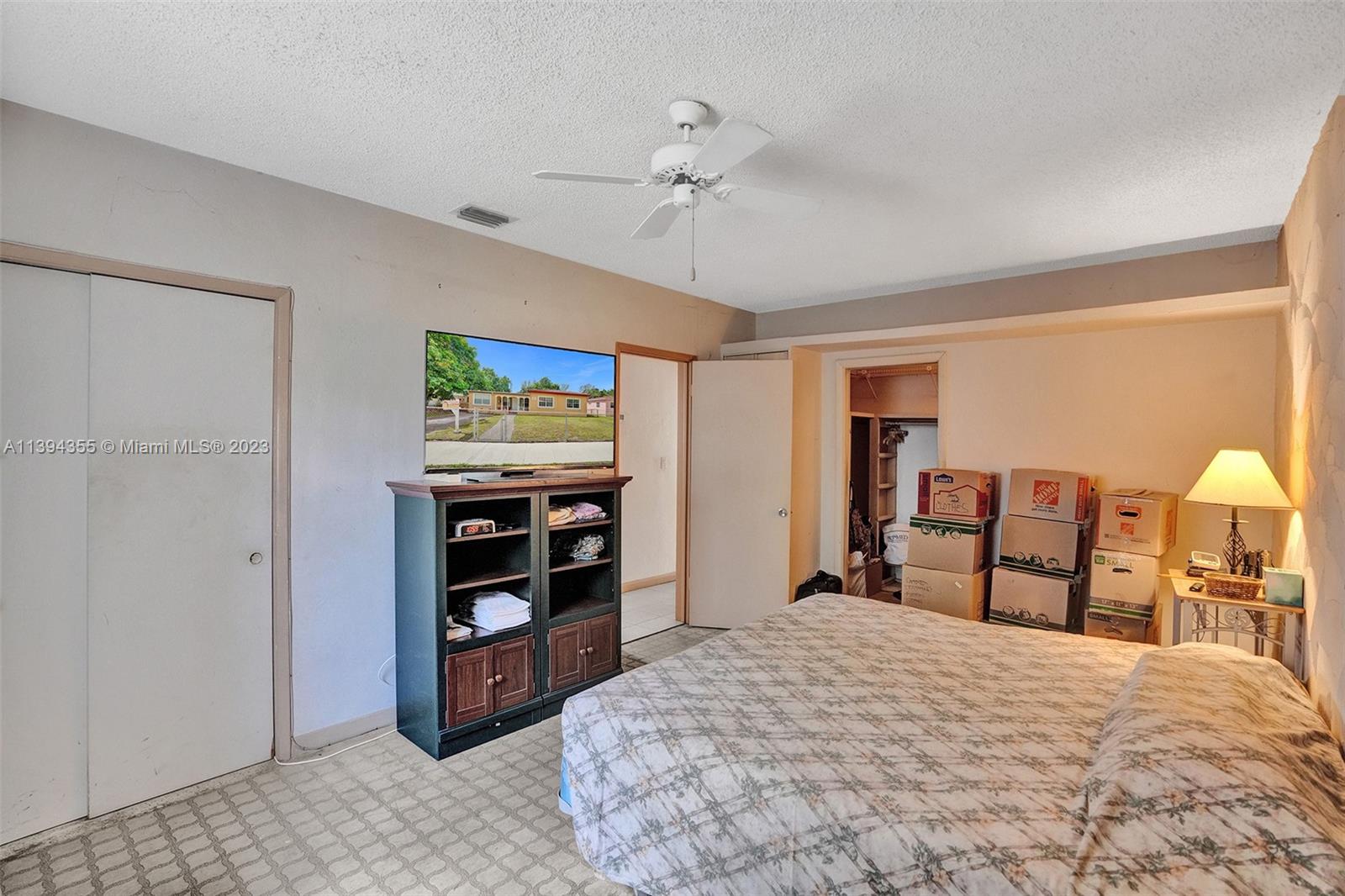 Photo 11 of 21 of 1130 NE 151st Ter house