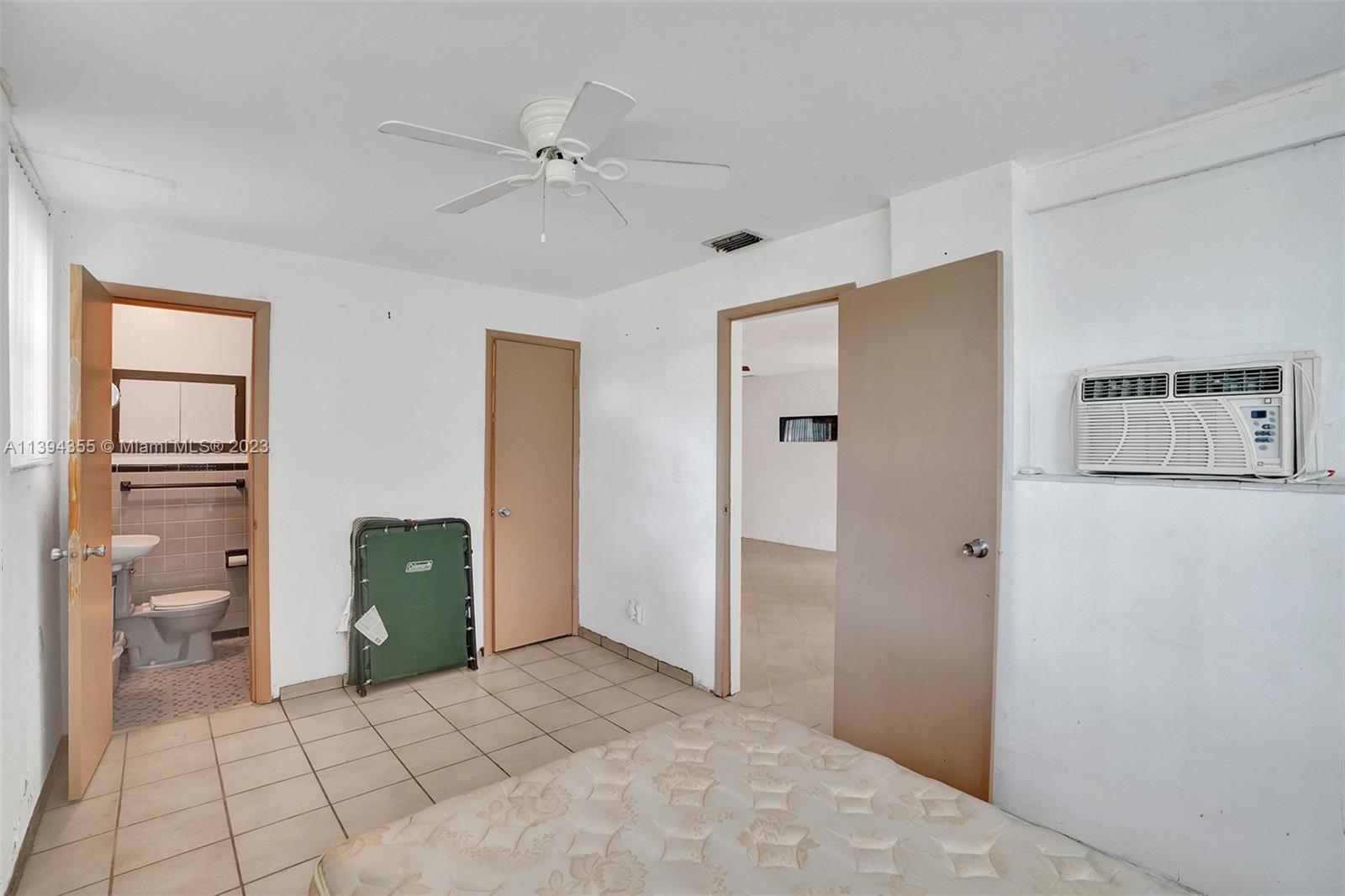 Photo 9 of 21 of 1130 NE 151st Ter house
