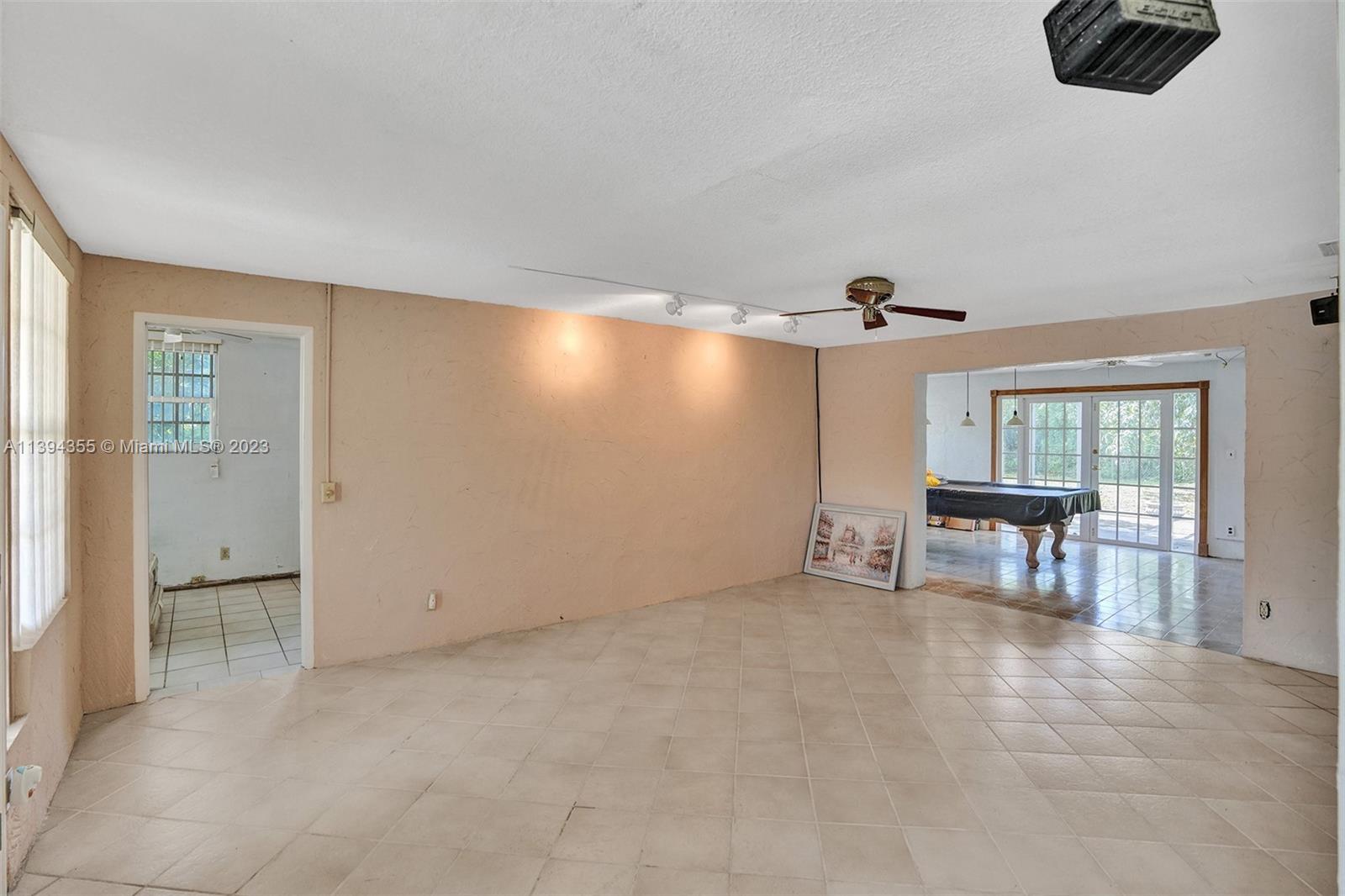 Photo 4 of 21 of 1130 NE 151st Ter house