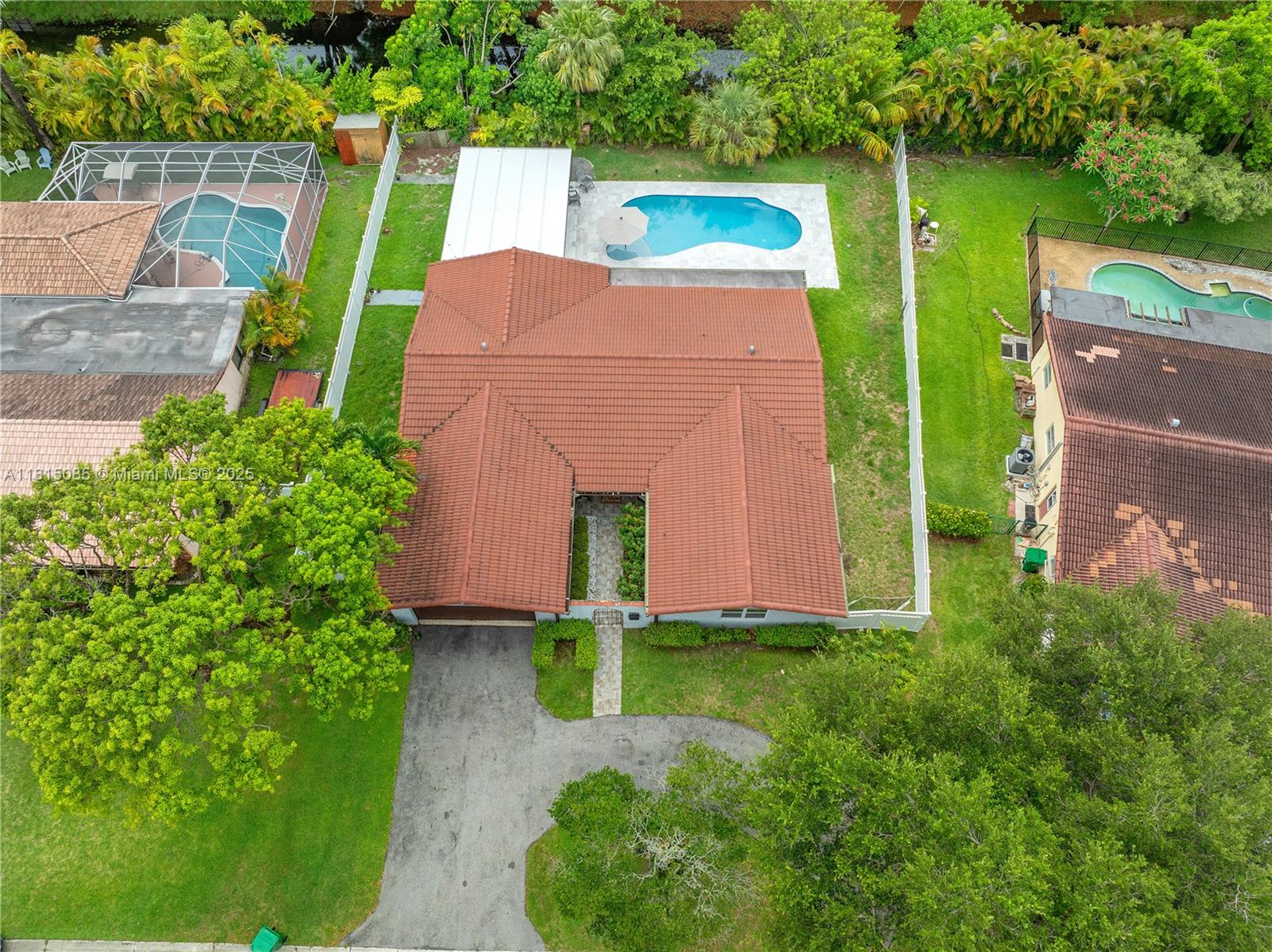 DEER RUN SPRINGS - Residential