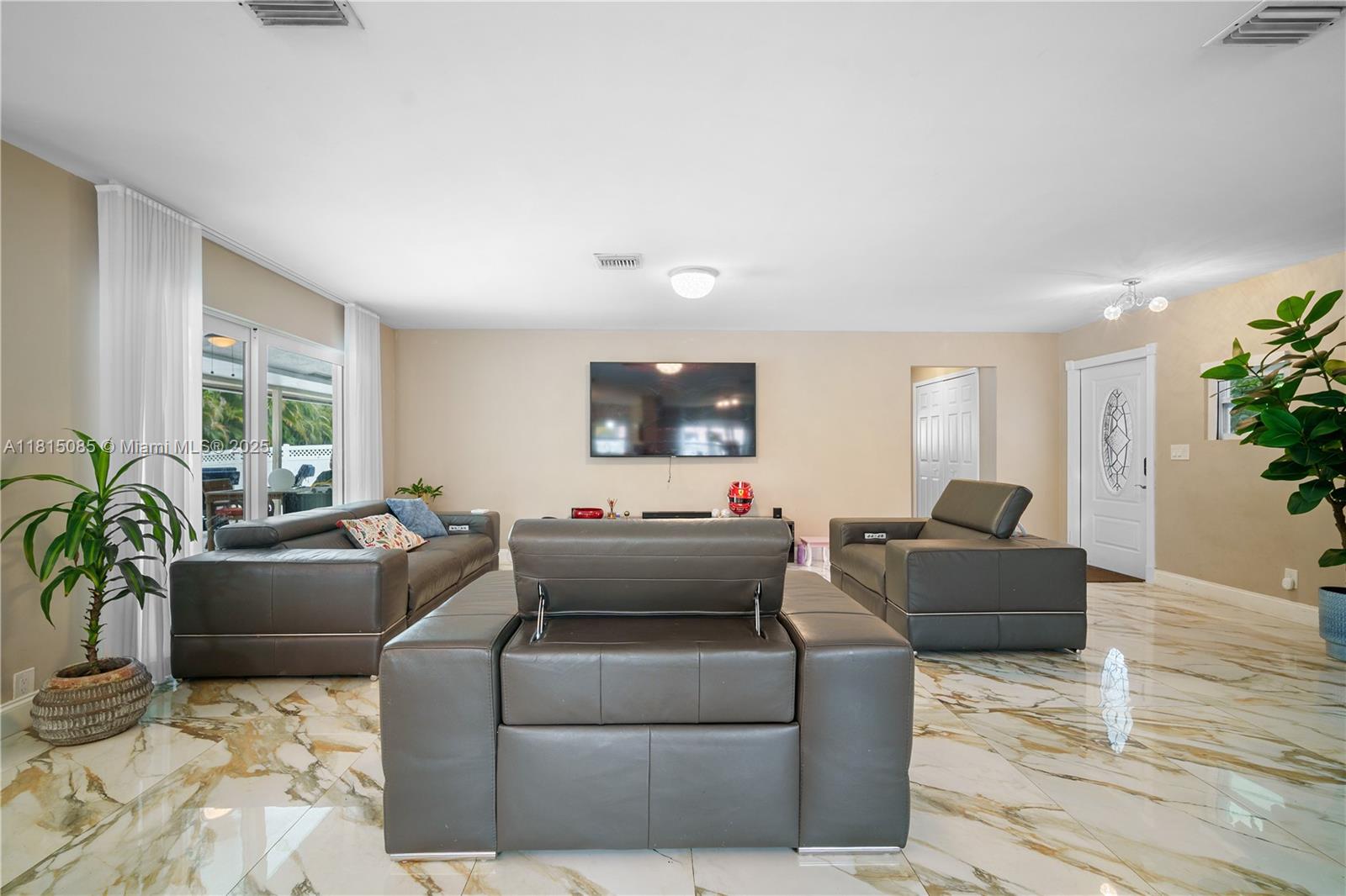 DEER RUN SPRINGS - Residential