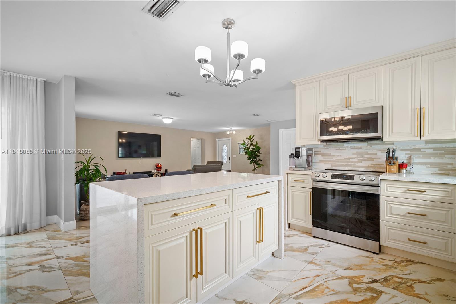 DEER RUN SPRINGS - Residential