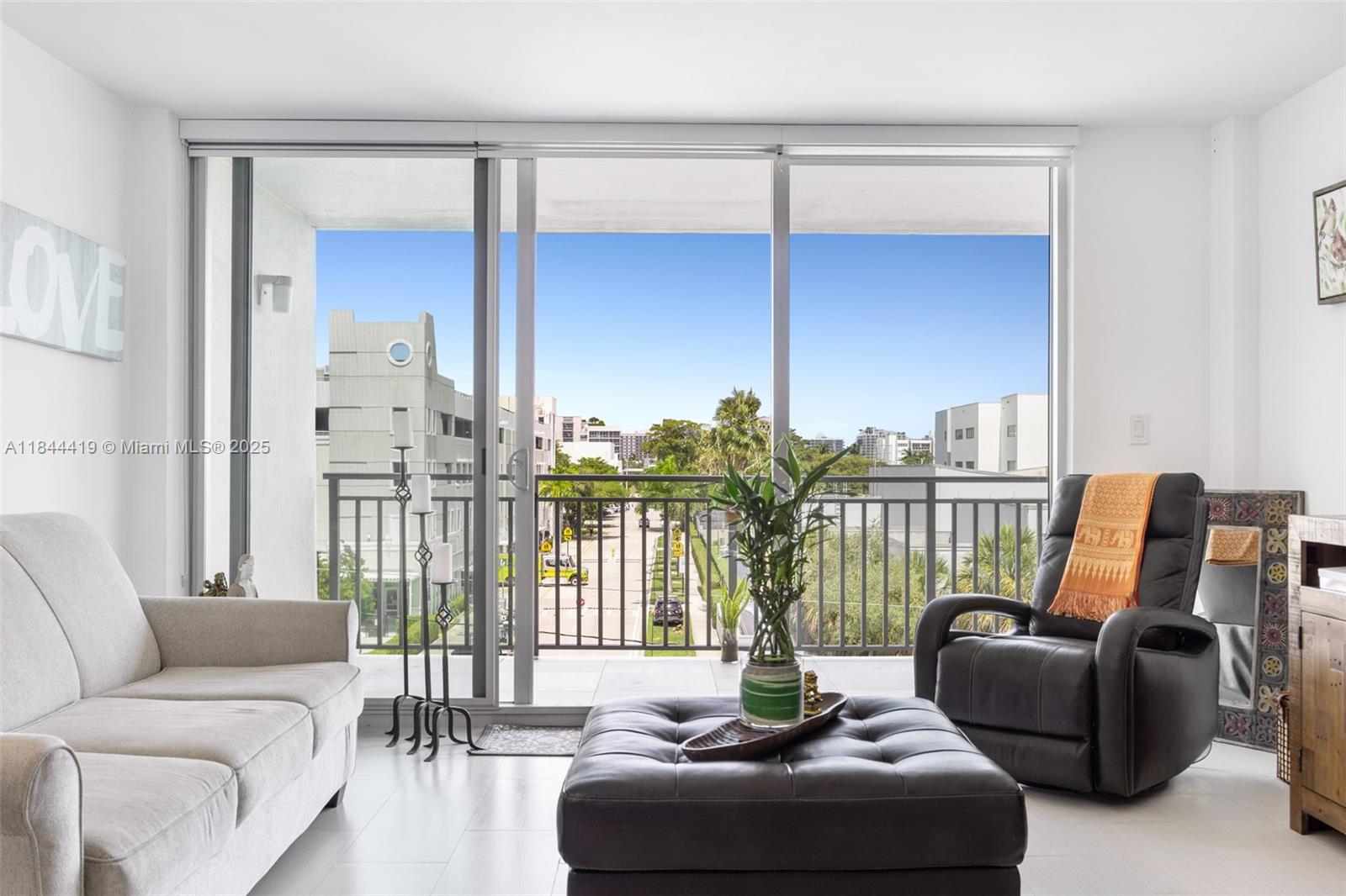 ST REGIS APTS CONDO - Residential