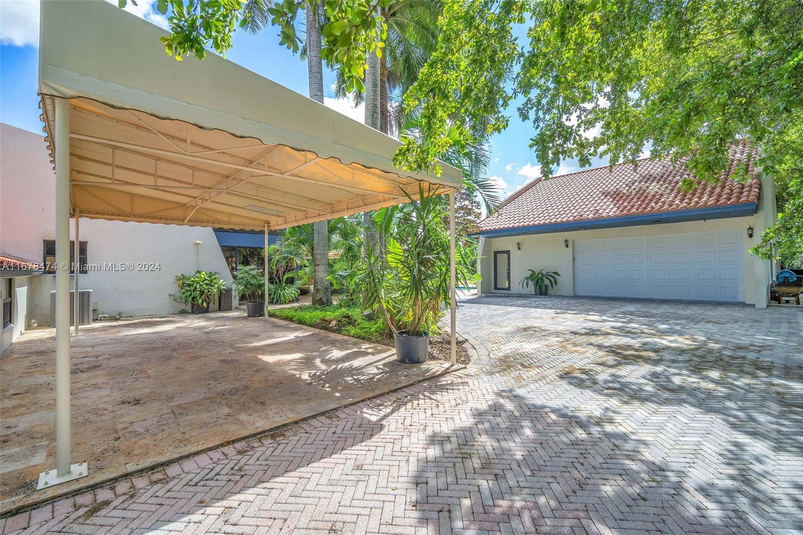 FLORIDA FRUIT LAND COMPAN - Residential