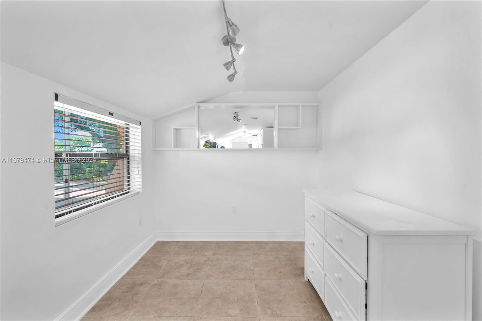 FLORIDA FRUIT LAND COMPAN - Residential