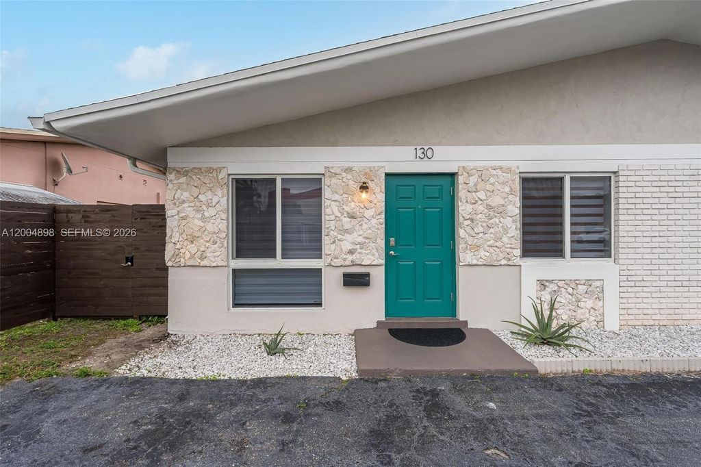 Photo of 130 NW 57th St #1, Oakland Park, FL 33309 (MLS # A12004898)