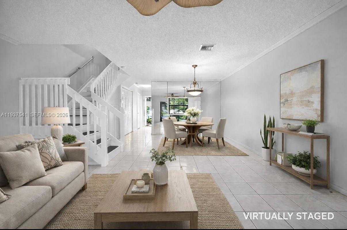 VILLAGE TOWNHOUSES-JACARA - Residential