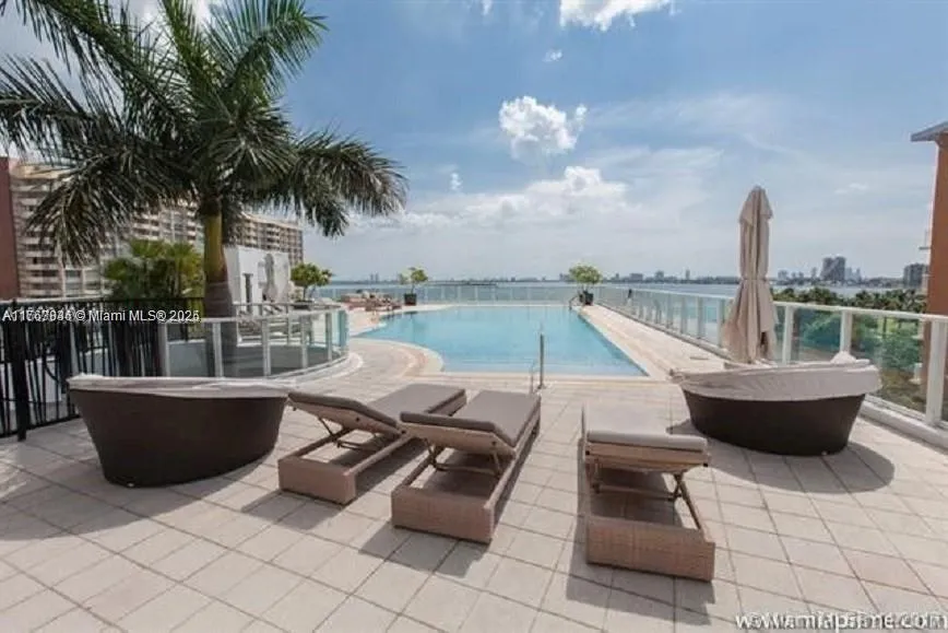 Miami, Florida 33137, United States, 2 Bedrooms Bedrooms, ,2 BathroomsBathrooms,Residential,Active,90795