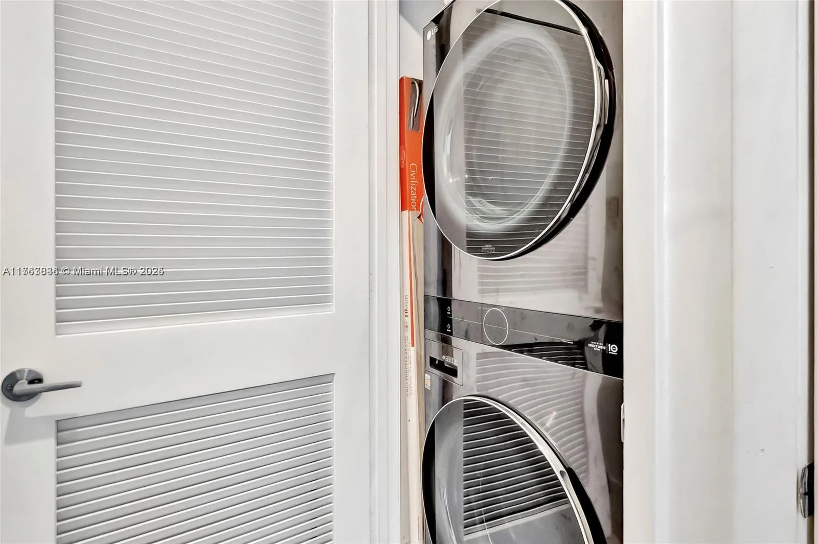 Miami, Florida 33137, United States, 2 Bedrooms Bedrooms, ,2 BathroomsBathrooms,Residential,Active,90795