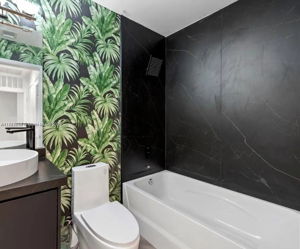 Miami, Florida 33137, United States, 2 Bedrooms Bedrooms, ,2 BathroomsBathrooms,Residential,Active,90795