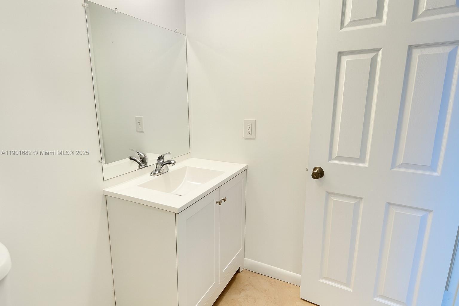 1475 TERRA TOWERS CONDO - Residential Lease