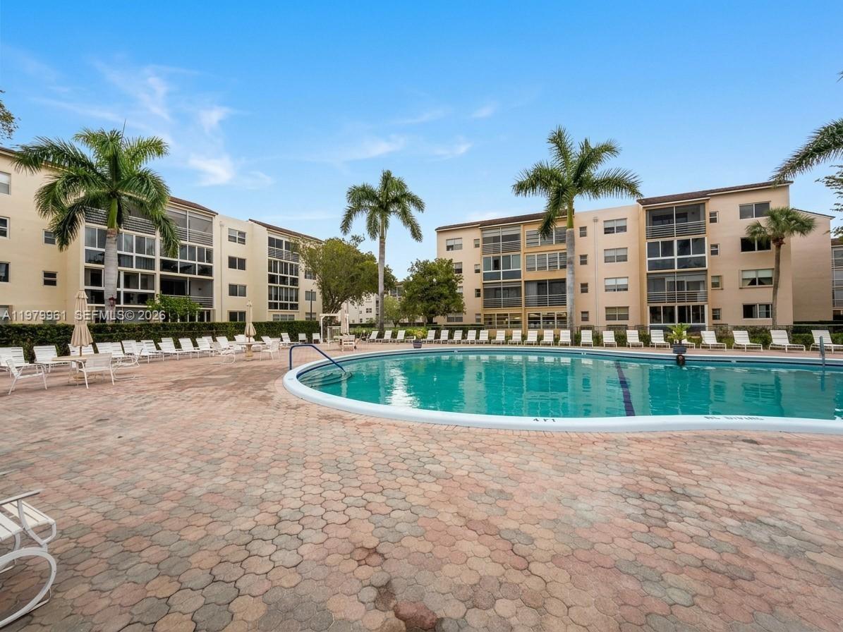 SOMERSET NO 4 CONDO - Residential