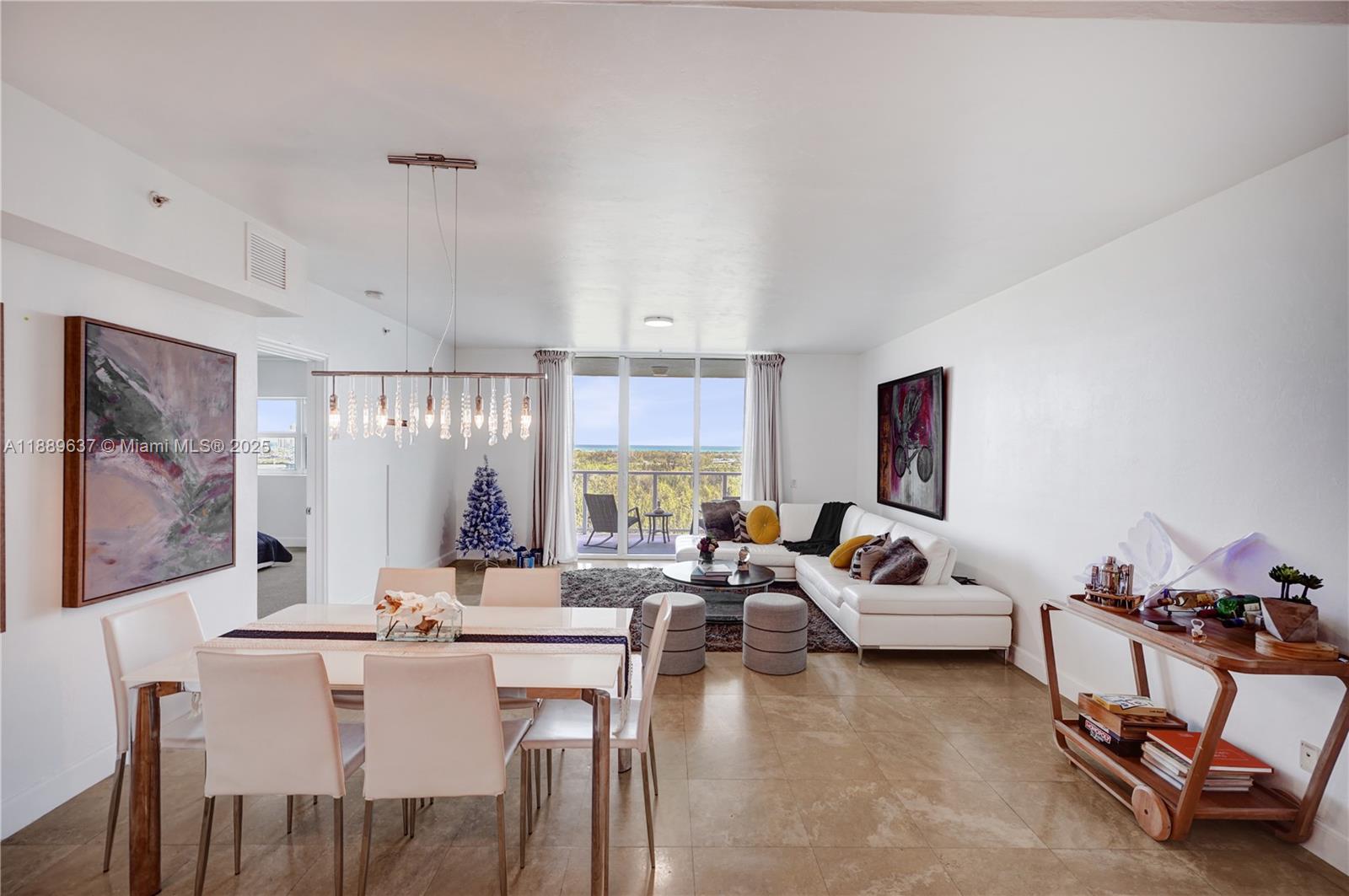 THE OAKS I CONDO - Residential