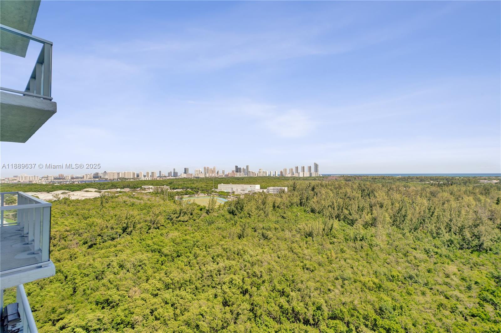 THE OAKS I CONDO - Residential