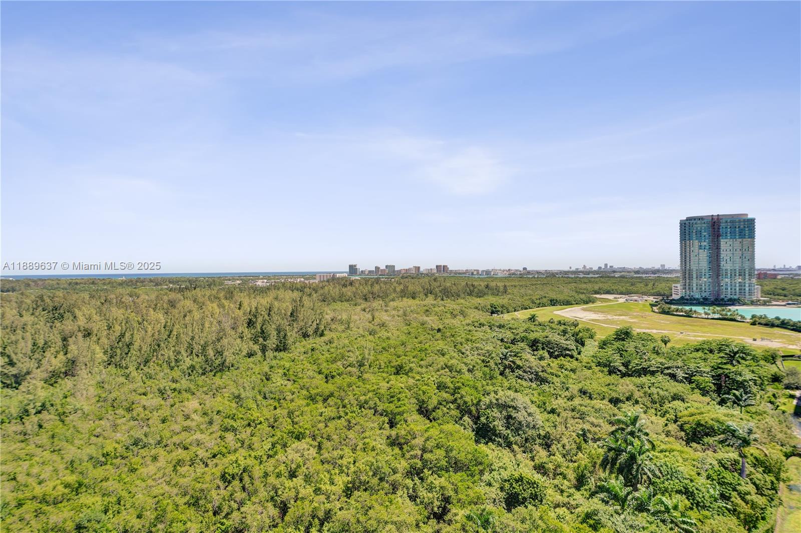 THE OAKS I CONDO - Residential
