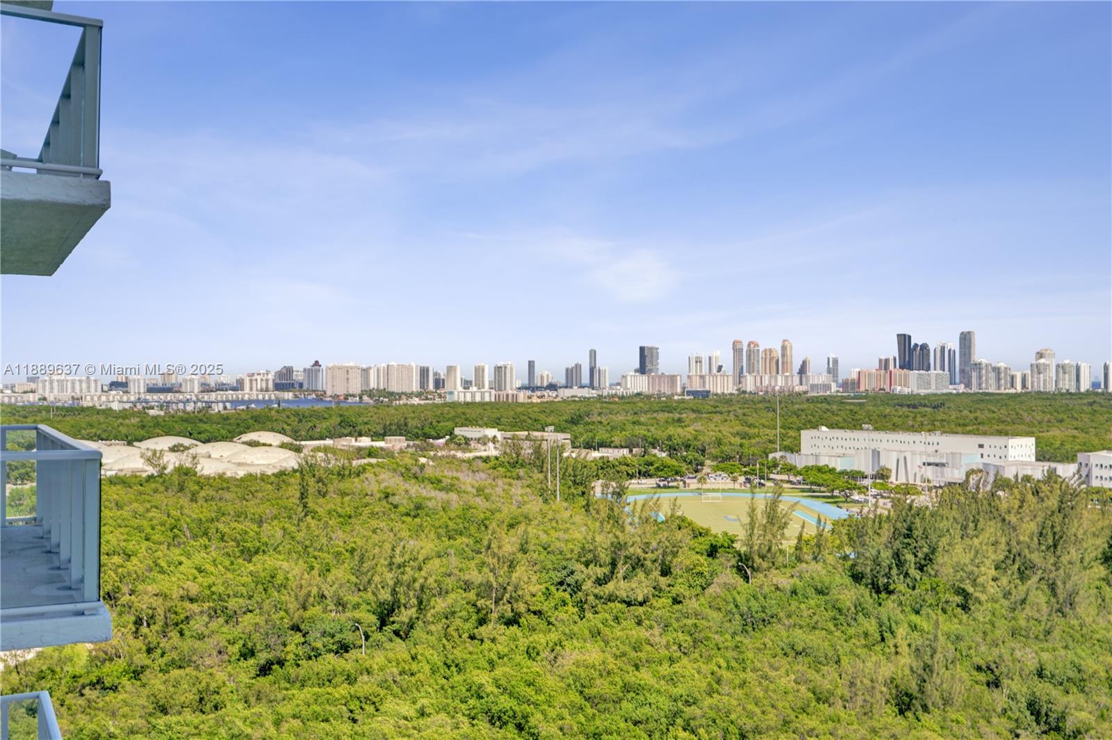 THE OAKS I CONDO - Residential