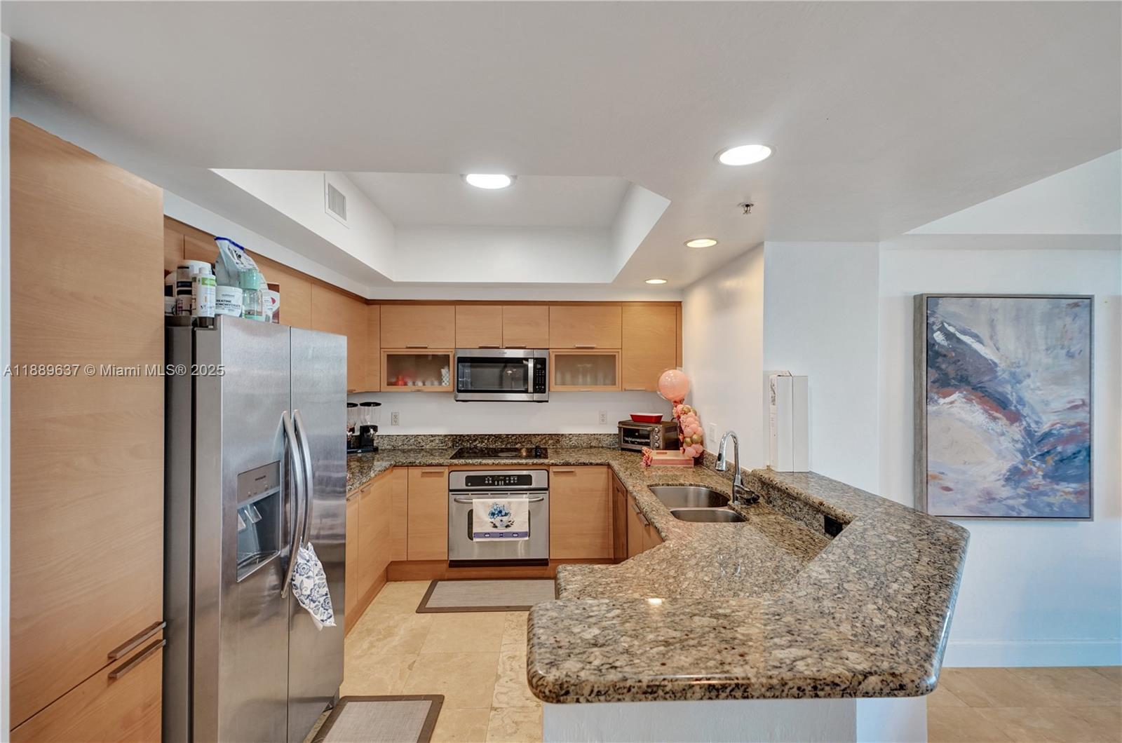 THE OAKS I CONDO - Residential