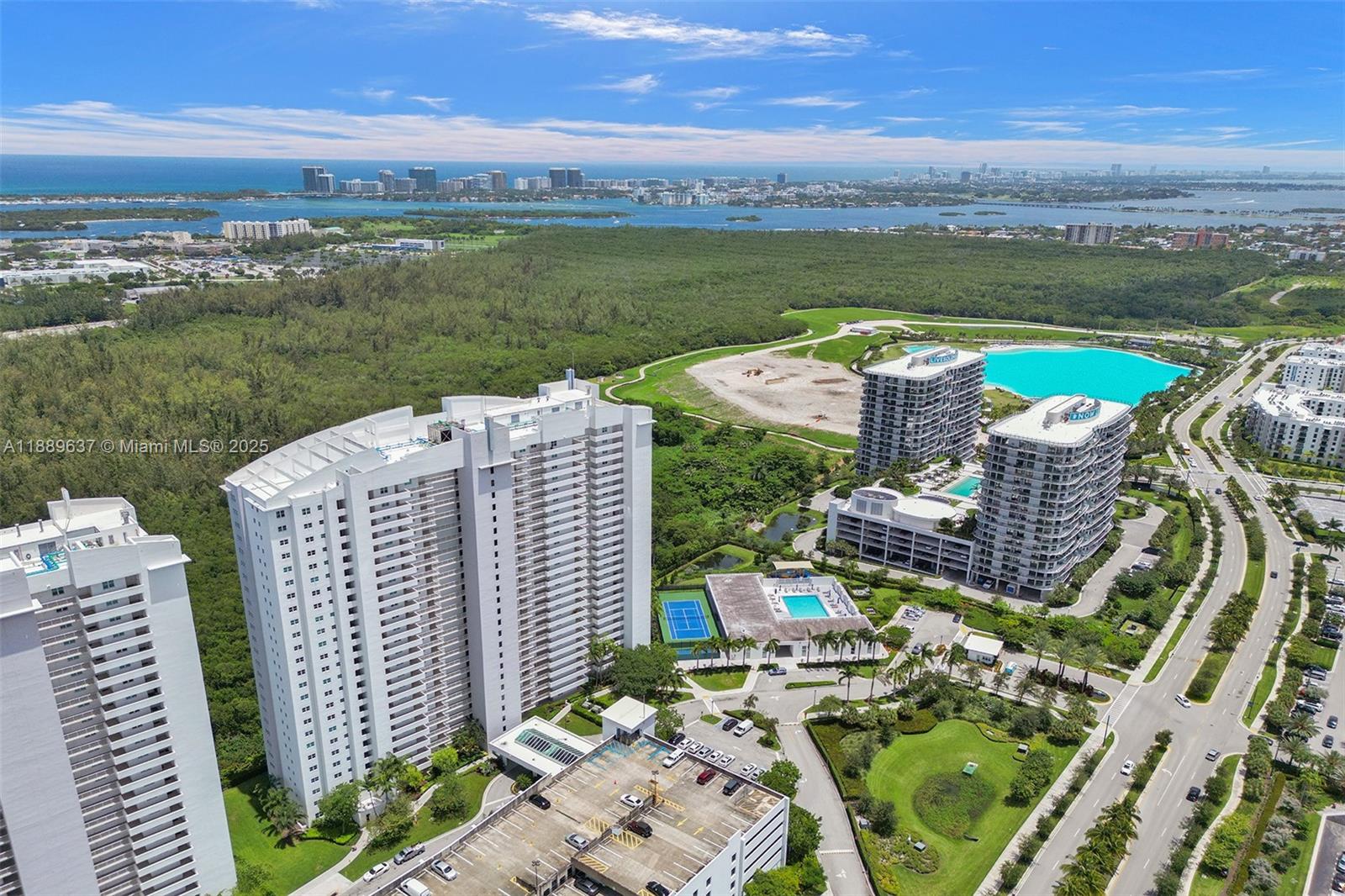 THE OAKS I CONDO - Residential