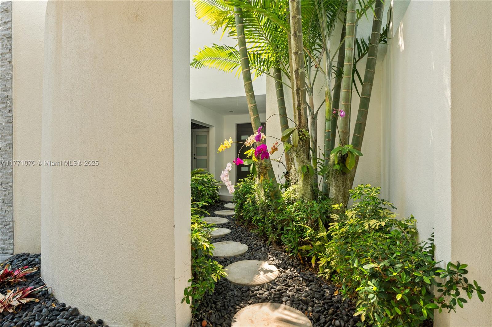 MELAR ESTATES - Residential