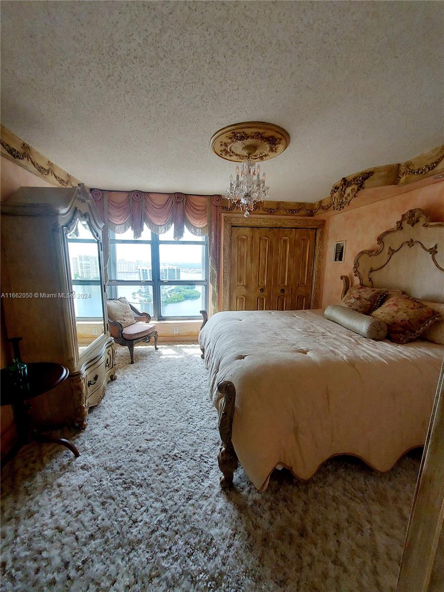 MYSTIC POINTE TOWER 500 C - Residential