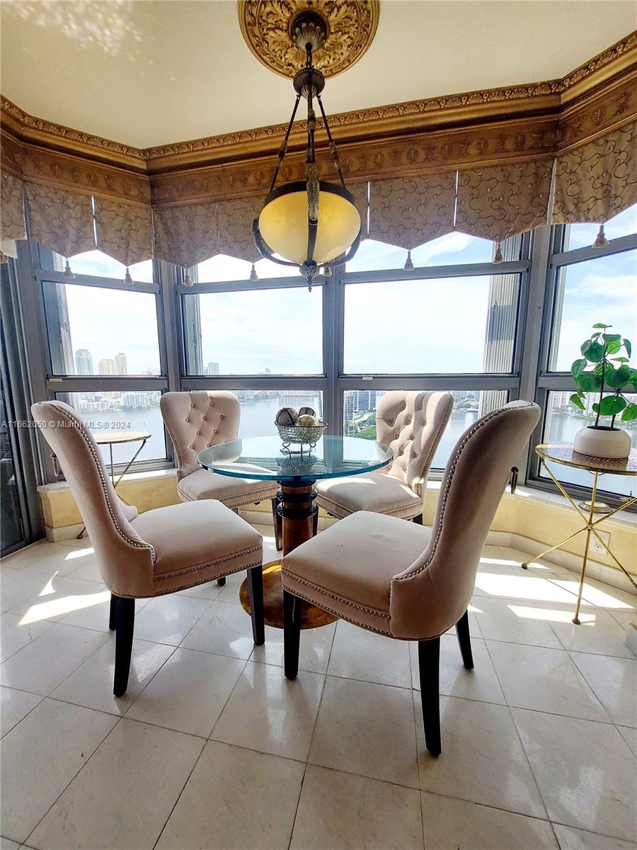 MYSTIC POINTE TOWER 500 C - Residential