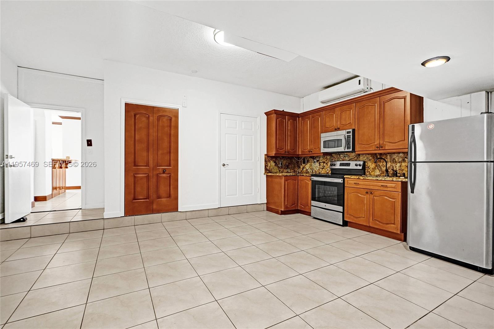 EFM ESTATES SEC 1 - Residential