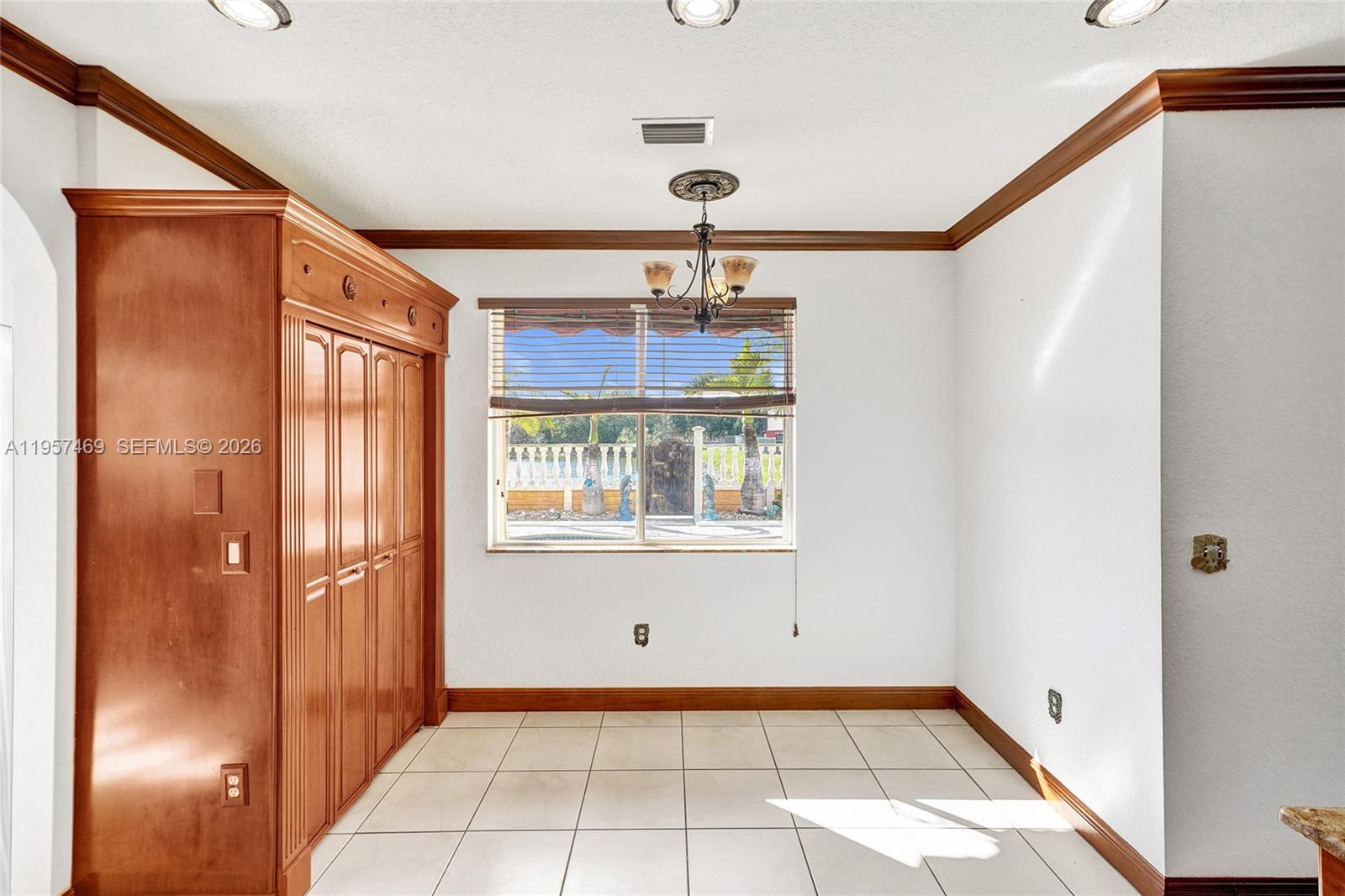 EFM ESTATES SEC 1 - Residential