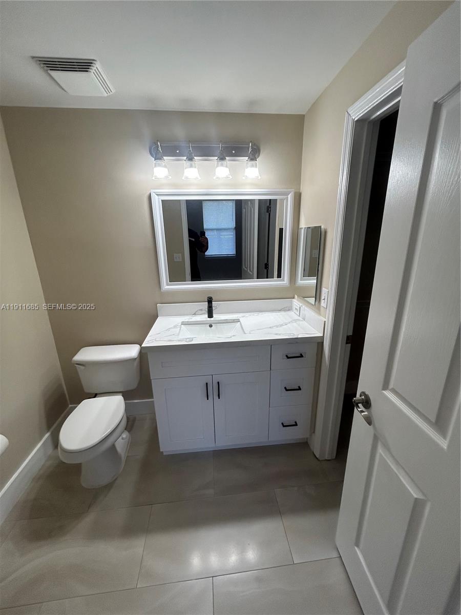 TIERRA VERDE AT DELRAY BE - Residential Lease