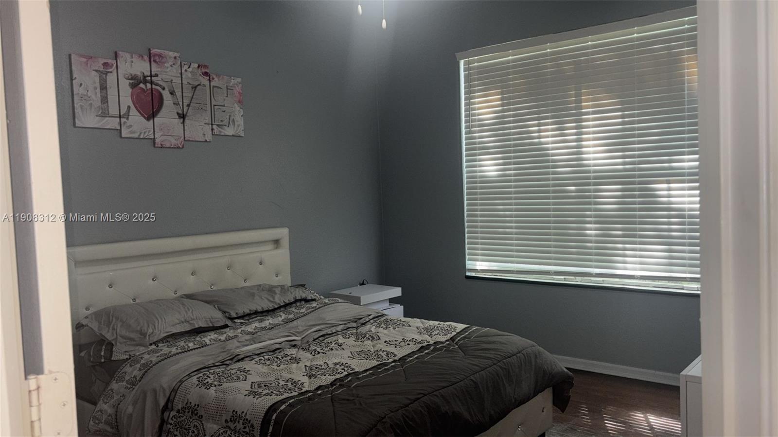 OXFORD PLACE AT TAMPA PALM - Residential