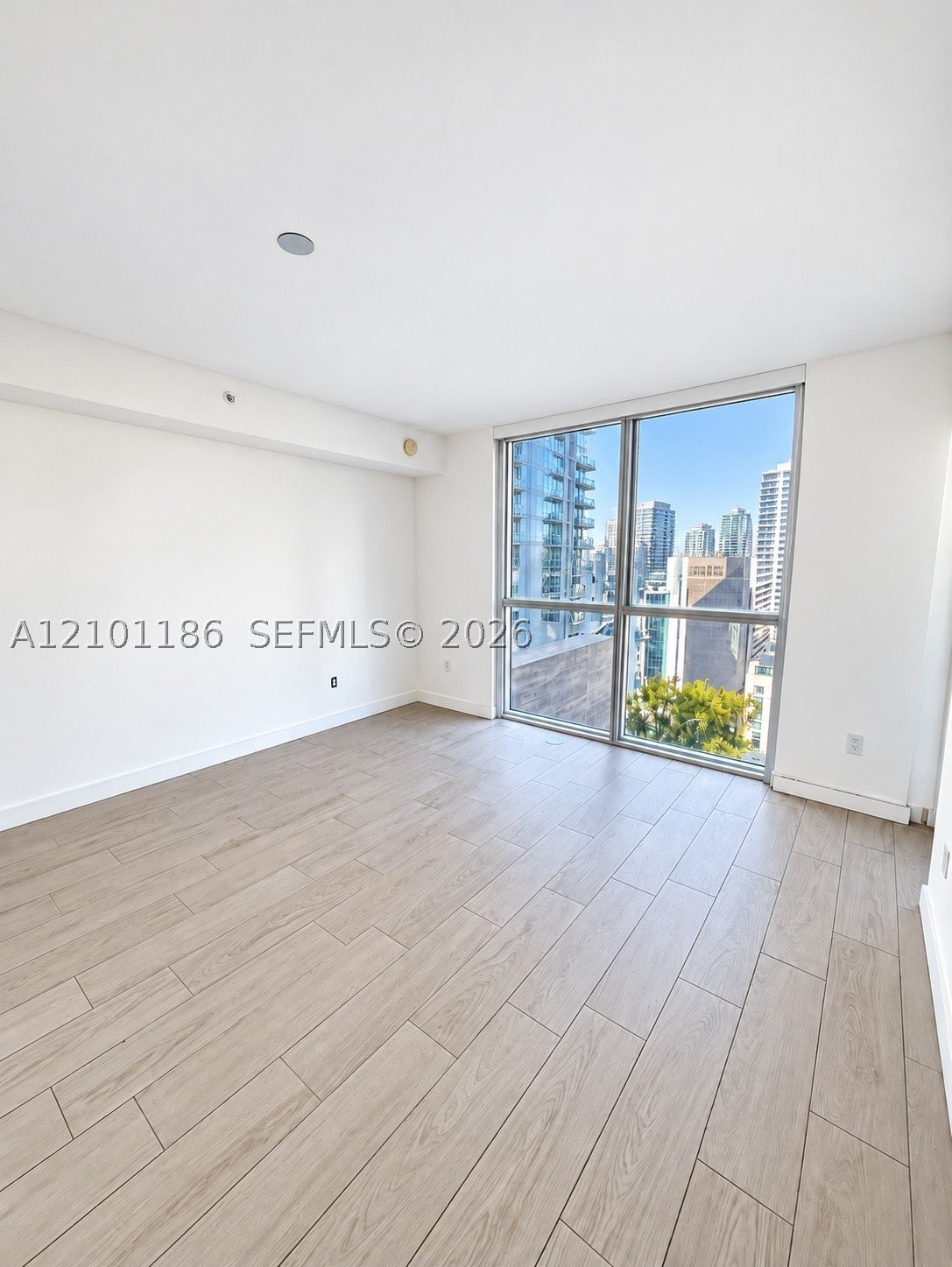 1080 Brickell Ave 1606