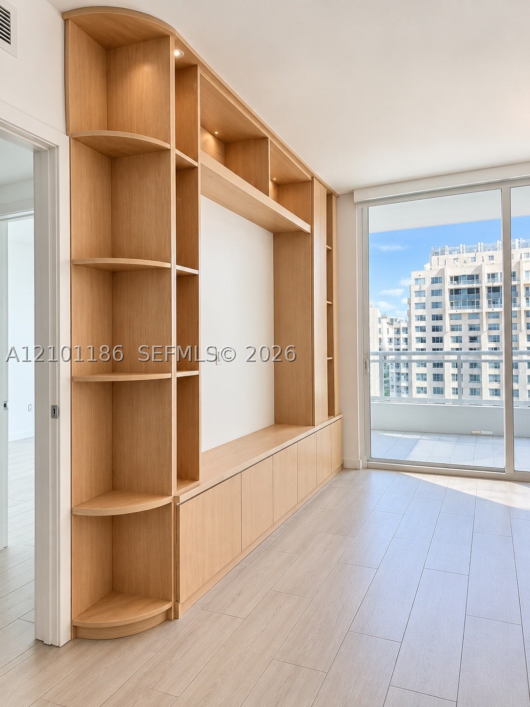1080 Brickell Ave 1606