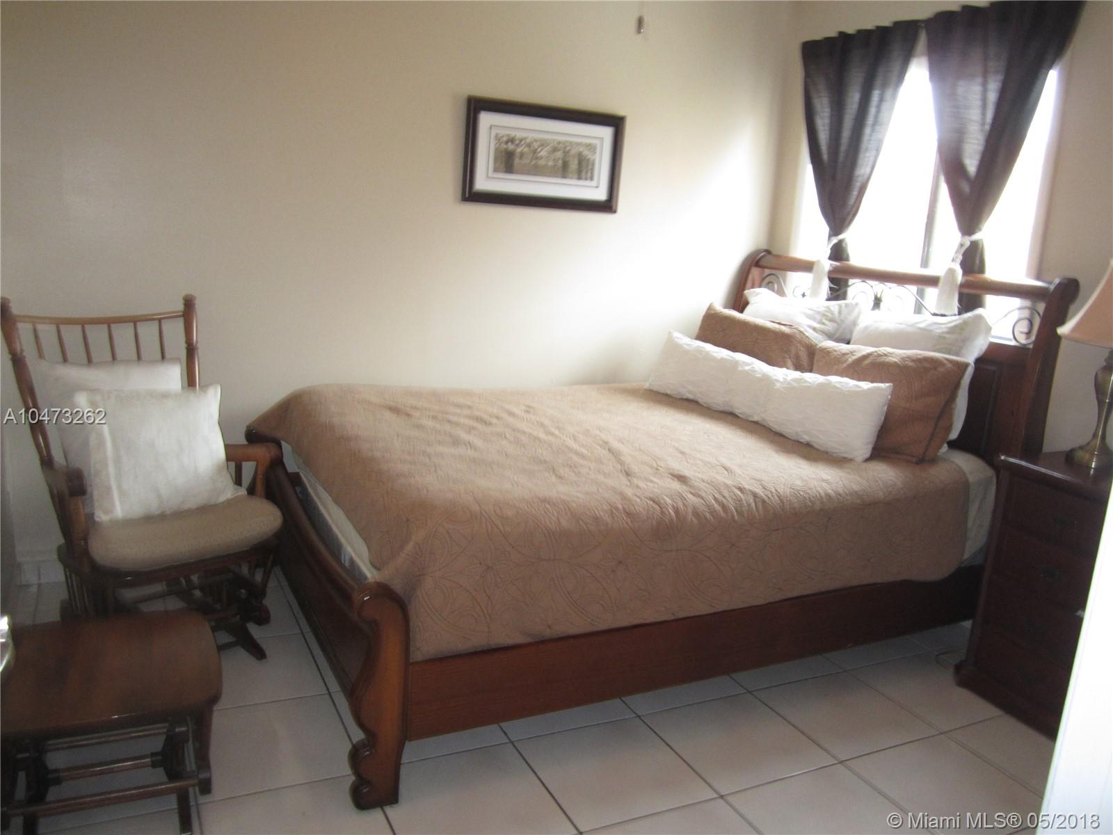 RESIDENCIAL EL PRADO COND - Residential