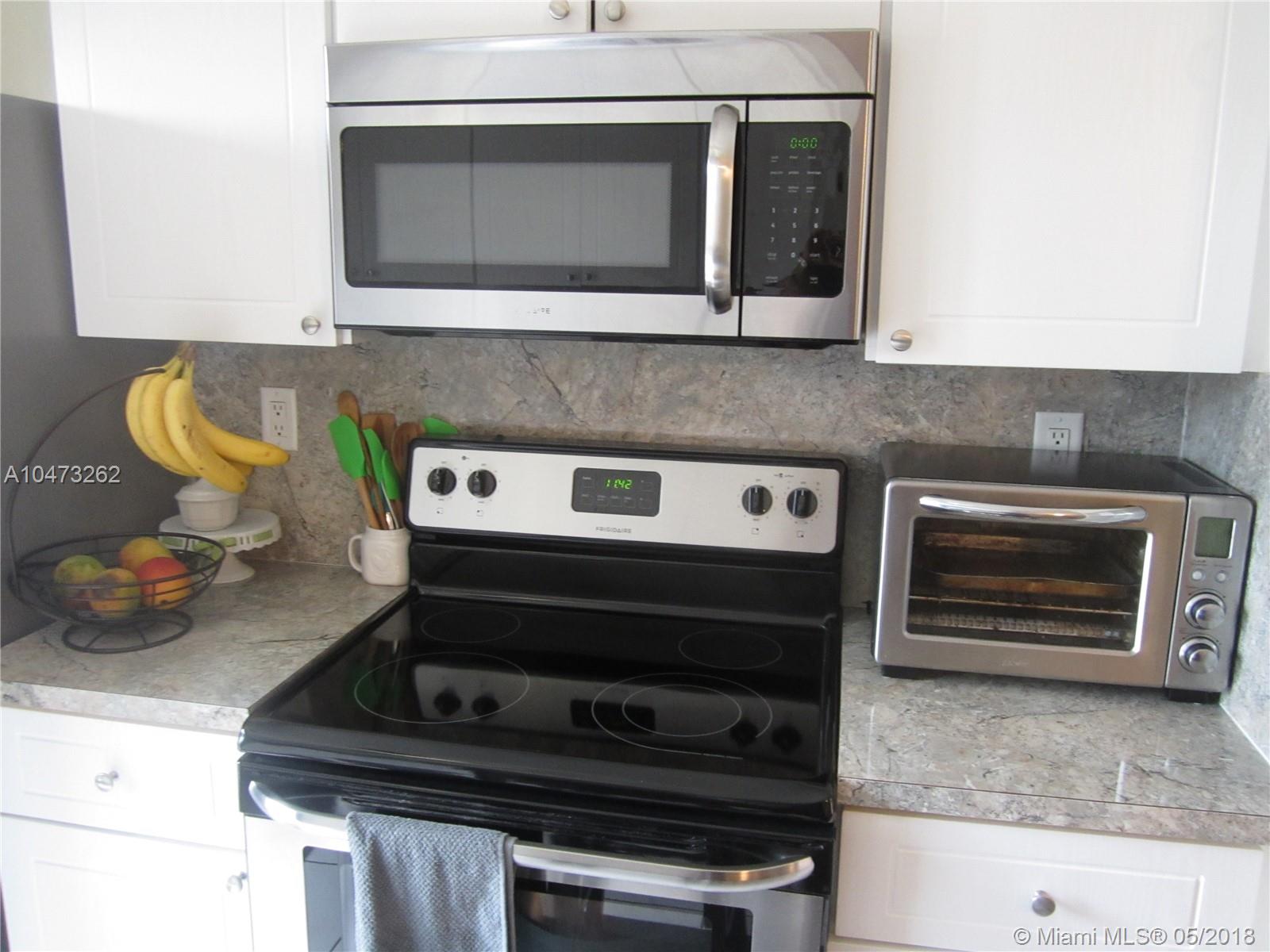 RESIDENCIAL EL PRADO COND - Residential