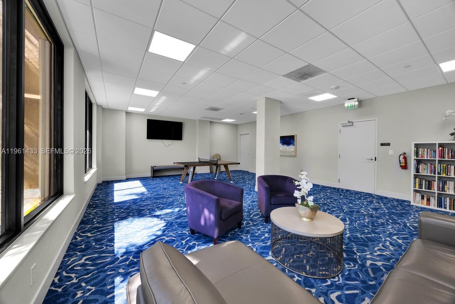 GABLES WATERWAY TOWERS - Residential